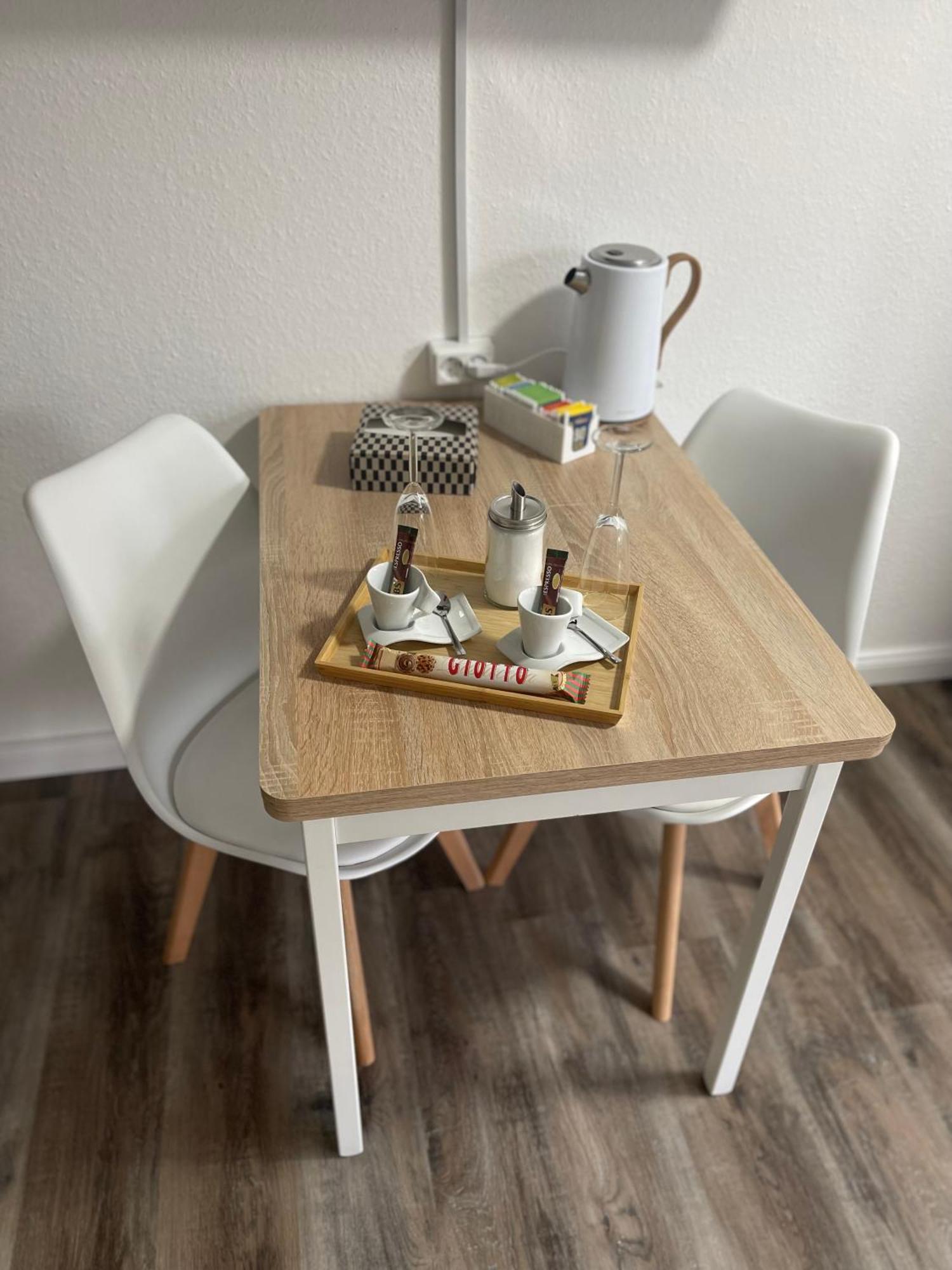 1 Zimmer Appartement In บัดโรเทนเฟลเดอ ภายนอก รูปภาพ