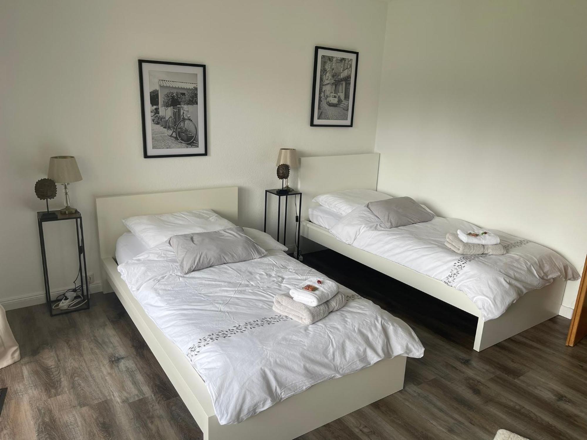 1 Zimmer Appartement In บัดโรเทนเฟลเดอ ภายนอก รูปภาพ