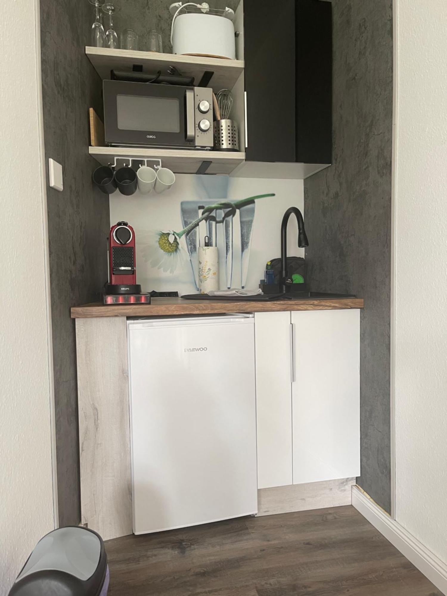 1 Zimmer Appartement In บัดโรเทนเฟลเดอ ภายนอก รูปภาพ